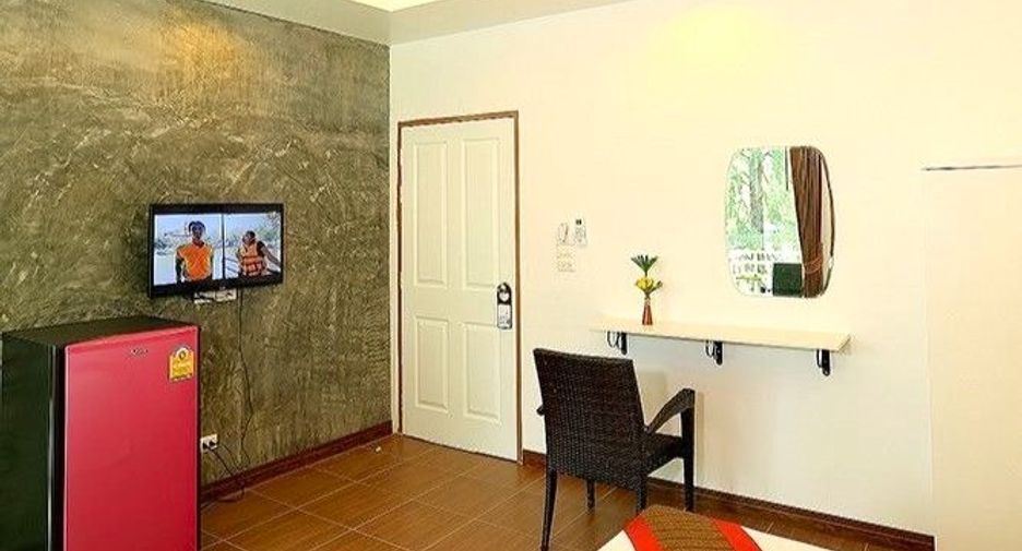 For sale 11 Beds retail Space in Takua Pa, Phang Nga