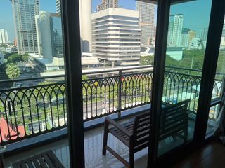 Condo en alquiler de 3 habitaciones en Pathum Wan, Bangkok
