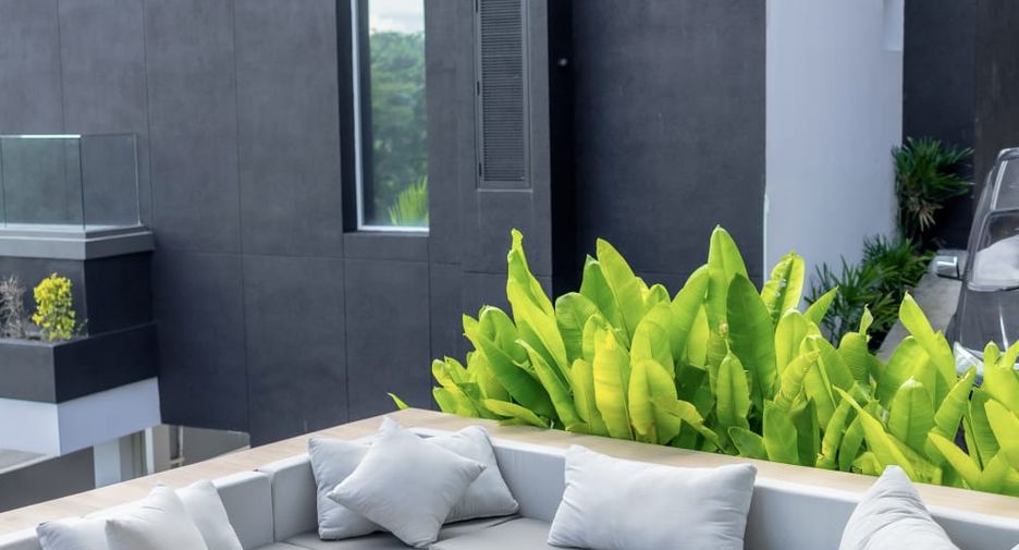 Villa en alquiler y en venta de 4 habitaciones en Thalang, Phuket