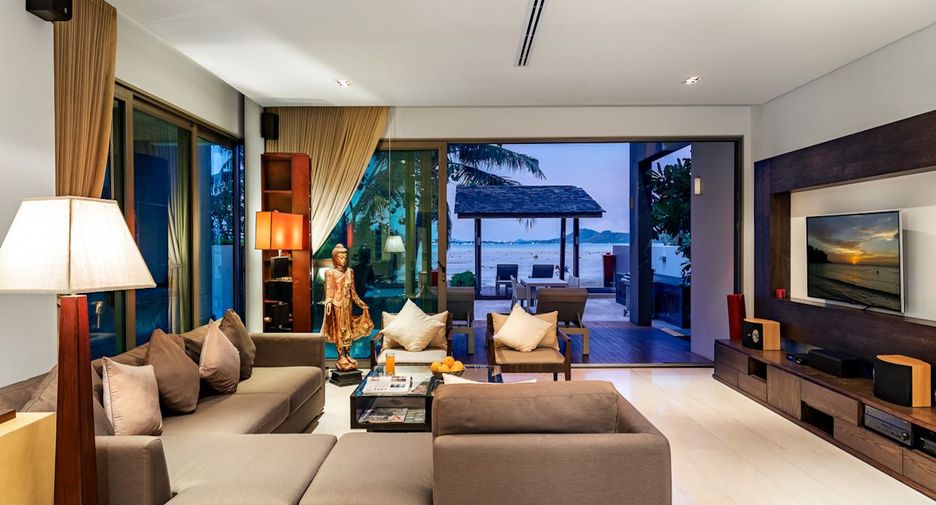 For rent 3 bedrooms villa in Mueang Phuket, Phuket