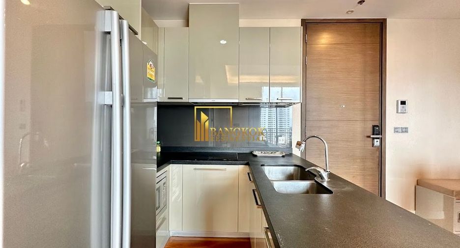 For rent 2 bedrooms condo in Watthana, Bangkok