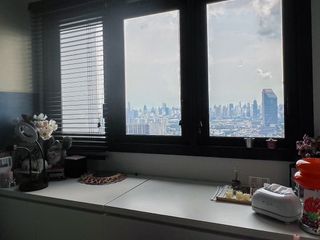 For sale 1 Beds condo in Huai Khwang, Bangkok