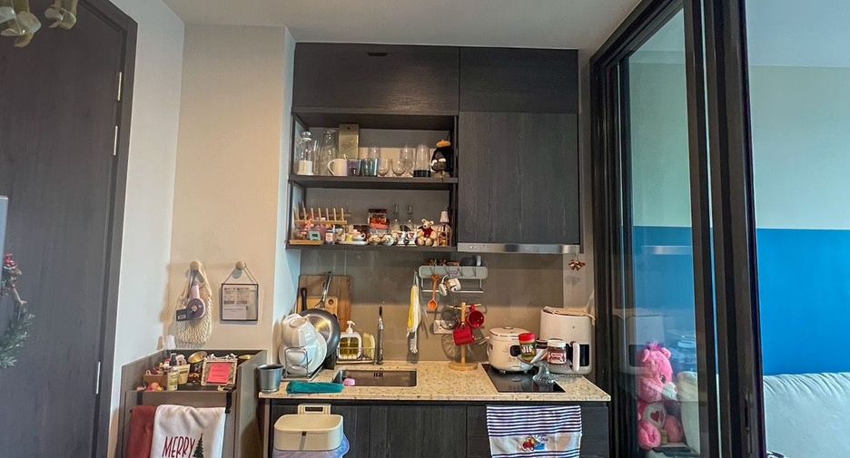 For sale 1 Beds condo in Huai Khwang, Bangkok