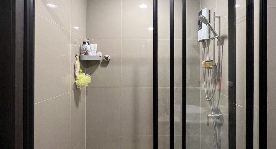For sale 1 Beds condo in Huai Khwang, Bangkok