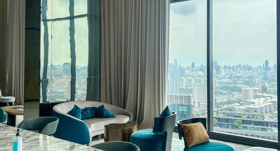 For sale 1 Beds condo in Huai Khwang, Bangkok