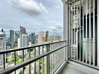 For rent 2 ベッドルーム condo in Watthana, Bangkok