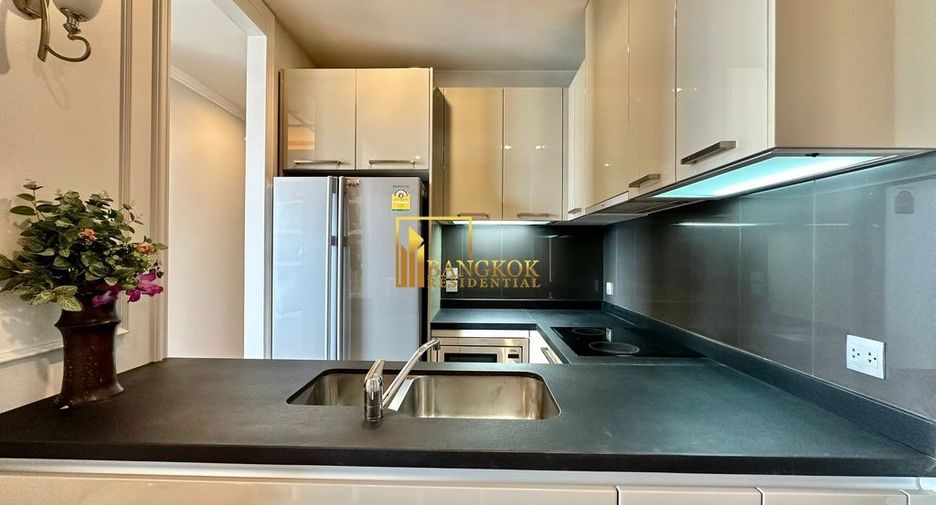 For rent 2 bedrooms condo in Watthana, Bangkok
