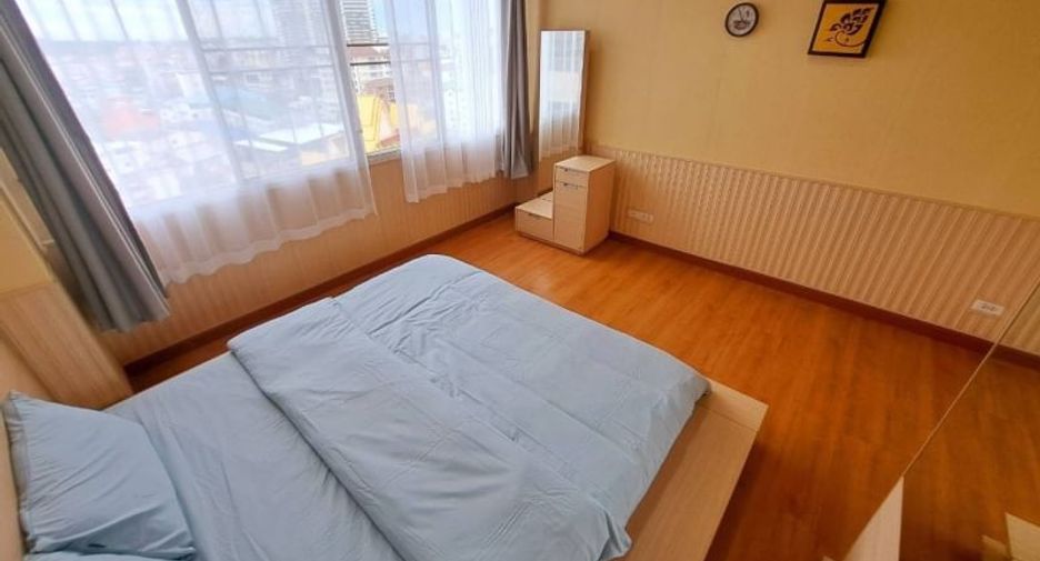 For sale 1 bed condo in Si Racha, Chonburi