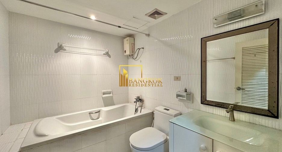 Condo en alquiler de 3 habitaciones en Watthana, Bangkok