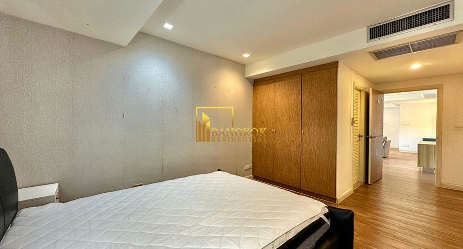 Condo en alquiler de 3 habitaciones en Watthana, Bangkok