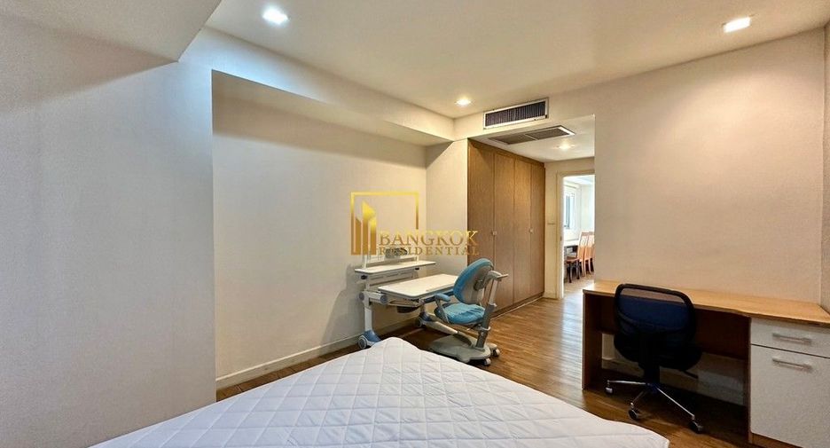 Condo en alquiler de 3 habitaciones en Watthana, Bangkok