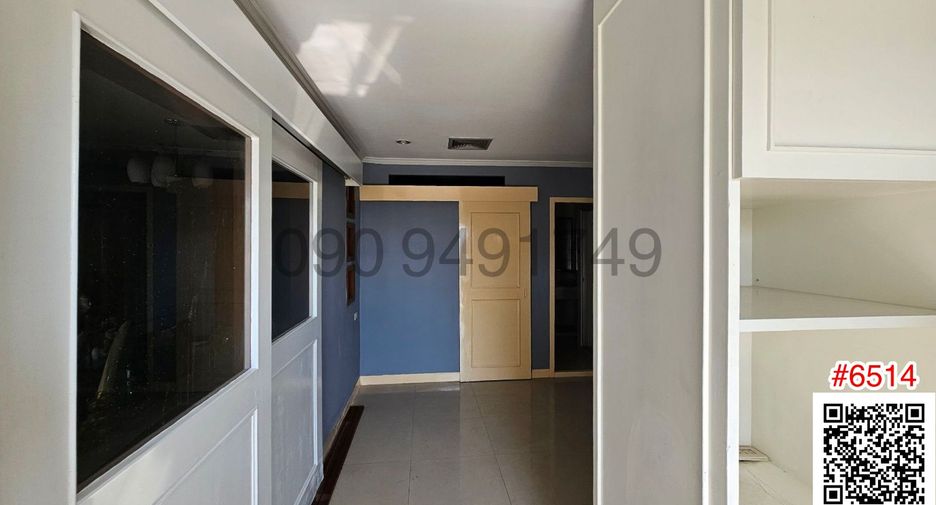 For rent 2 bedrooms condo in Bang Na, Bangkok