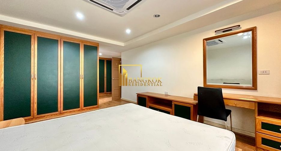 Condo en alquiler de 3 habitaciones en Watthana, Bangkok