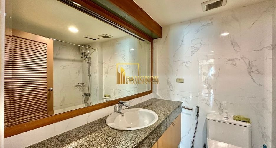 Condo en alquiler de 3 habitaciones en Watthana, Bangkok