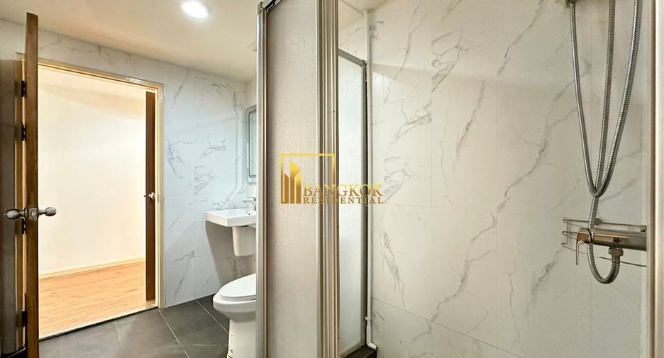 Condo en alquiler de 3 habitaciones en Watthana, Bangkok