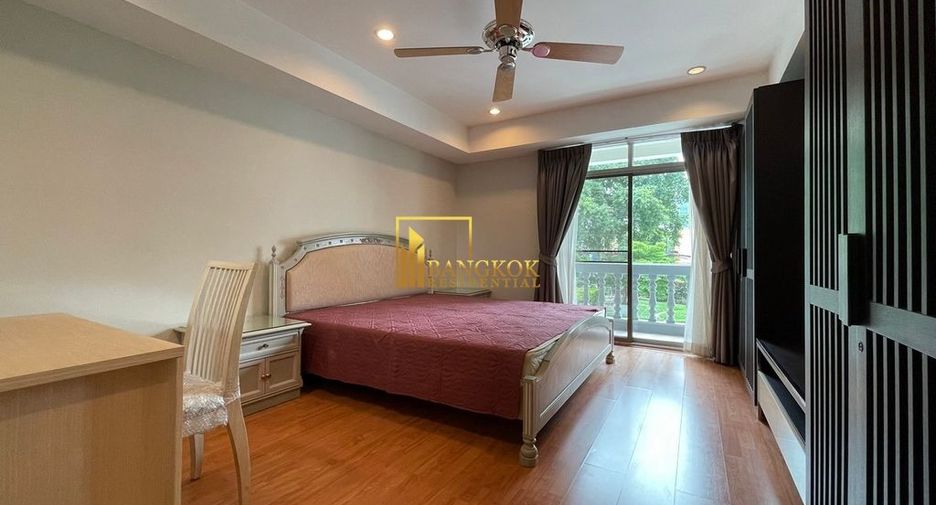 Condo en alquiler de 3 habitaciones en Watthana, Bangkok