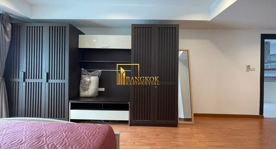 Condo en alquiler de 3 habitaciones en Watthana, Bangkok