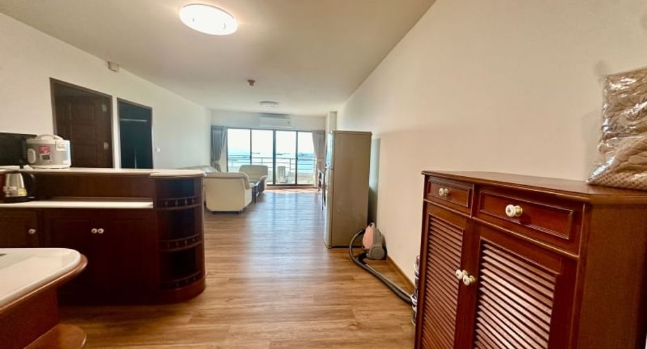 For rent 2 bedrooms condo in Si Racha, Chonburi