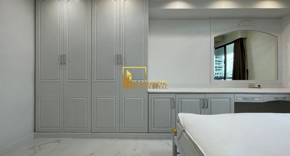 Condo en alquiler de 3 habitaciones en Watthana, Bangkok