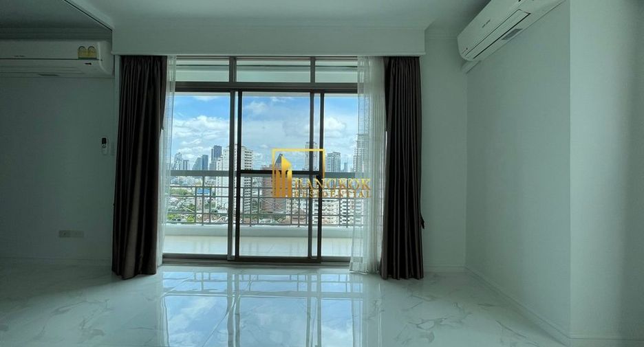 Condo en alquiler de 3 habitaciones en Watthana, Bangkok