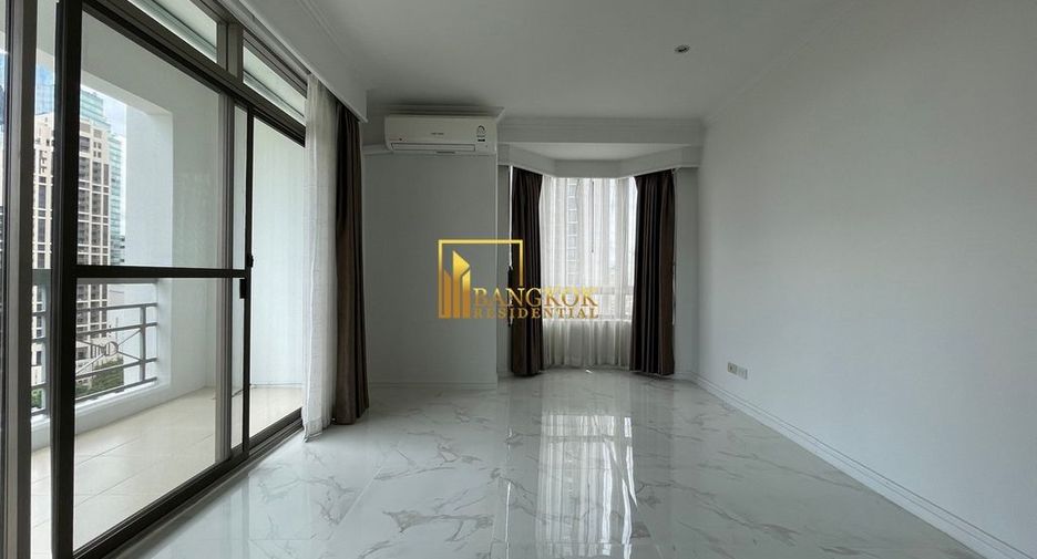 Condo en alquiler de 3 habitaciones en Watthana, Bangkok