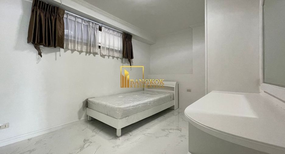 Condo en alquiler de 3 habitaciones en Watthana, Bangkok
