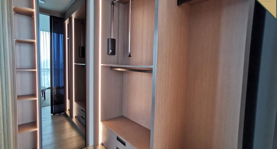 For sale 2 bedrooms condo in Watthana, Bangkok