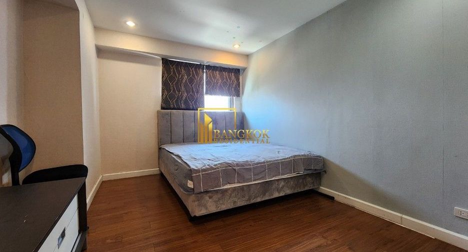 Condo en alquiler de 3 habitaciones en Watthana, Bangkok