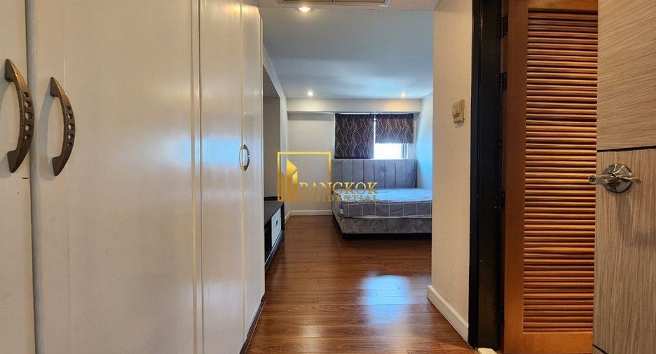 Condo en alquiler de 3 habitaciones en Watthana, Bangkok