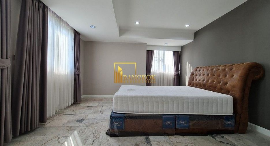 Condo en alquiler de 3 habitaciones en Watthana, Bangkok
