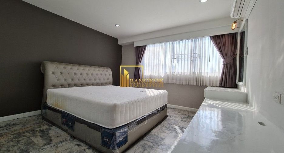 Condo en alquiler de 3 habitaciones en Watthana, Bangkok