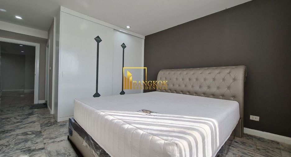 Condo en alquiler de 3 habitaciones en Watthana, Bangkok