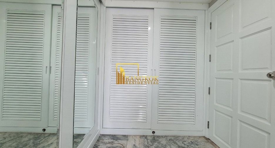 Condo en alquiler de 3 habitaciones en Watthana, Bangkok