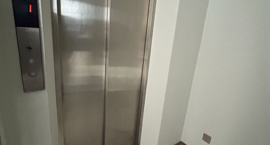 Продажа офис в Щанг Тхонгланг, Бангкок