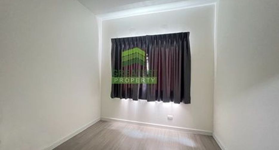 Reihenhaus zum Kauf mit 4 Zimmer in Chom Thong, Bangkok