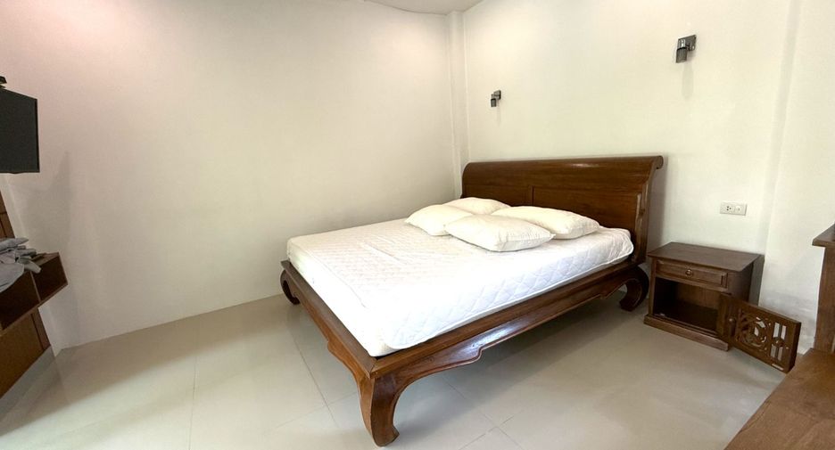 For rent 8 bedrooms retail Space in Thai Mueang, Phang Nga