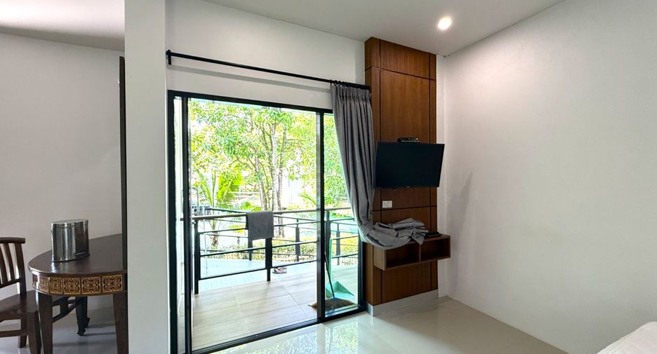 For rent 8 bedrooms retail Space in Thai Mueang, Phang Nga