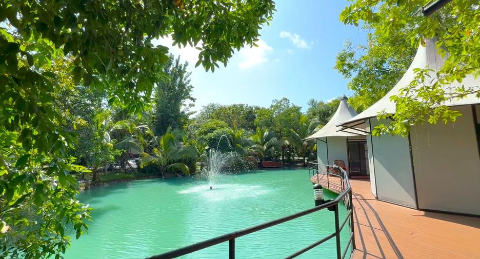 For rent 8 bedrooms retail Space in Thai Mueang, Phang Nga