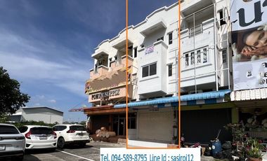 For sale 4 bedrooms retail Space in Bang Phli, Samut Prakan