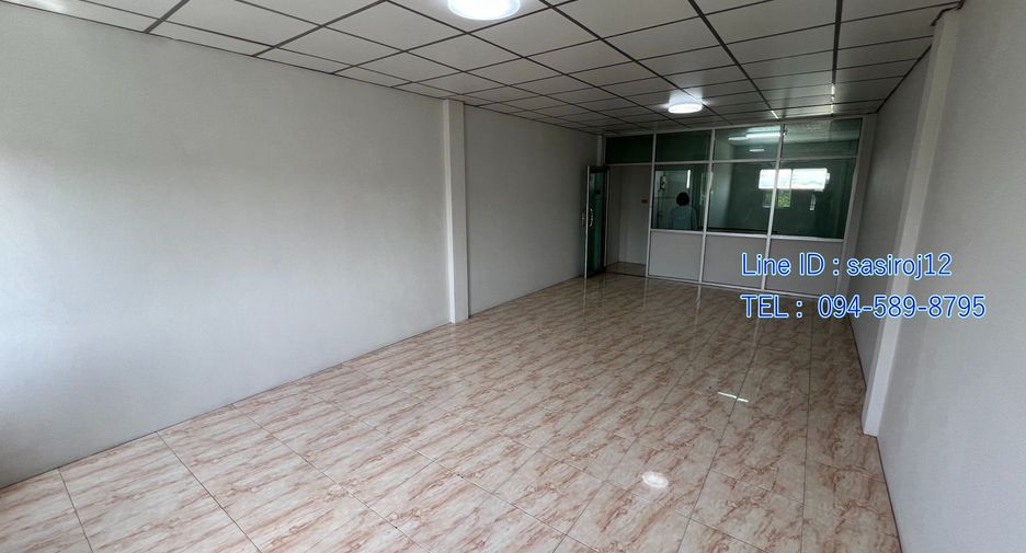 À louer 4 chambres local commercial à Bang Bo, Samut Prakan