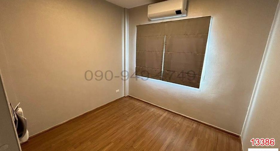 Haus zur Miete mit 3 Zimmer in Prawet, Bangkok