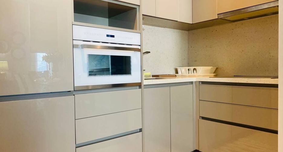 Condo en alquiler de 2 habitaciones en Khlong Toei, Bangkok