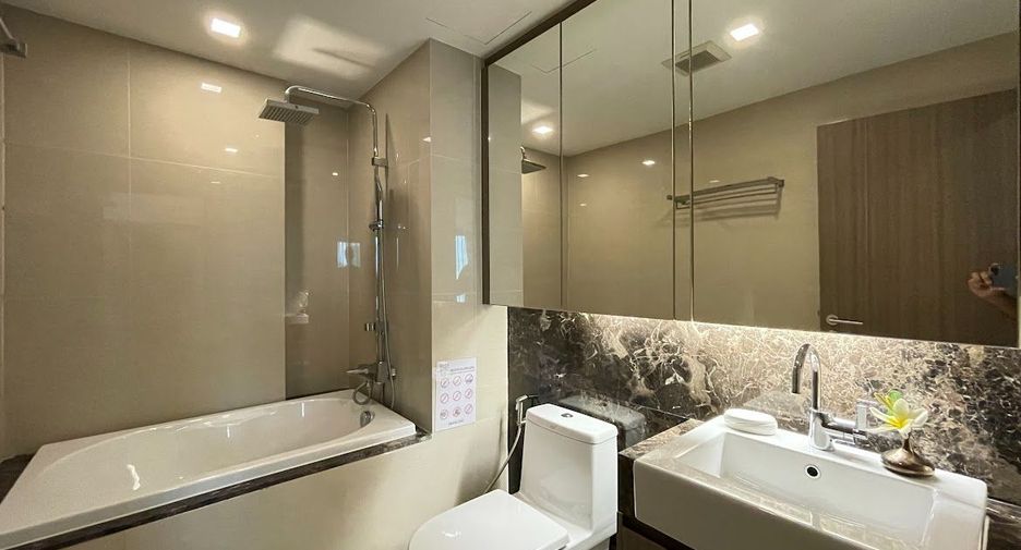 Condo en alquiler de 2 habitaciones en Khlong Toei, Bangkok