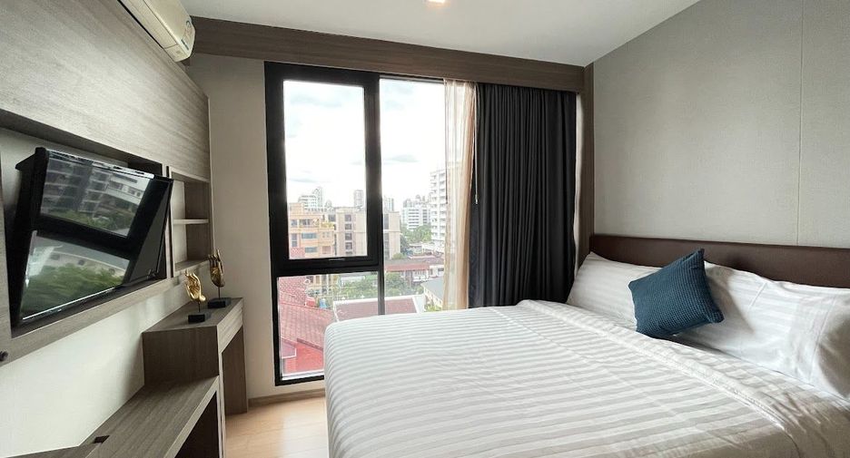 Condo en alquiler de 2 habitaciones en Khlong Toei, Bangkok