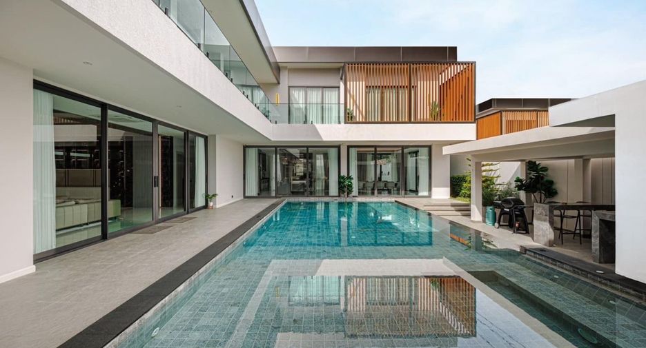 For sale 8 bedrooms villa in Bang Lamung, Chonburi
