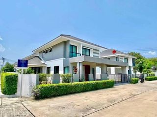 À louer 3 chambres maison à Si Racha, Chonburi
