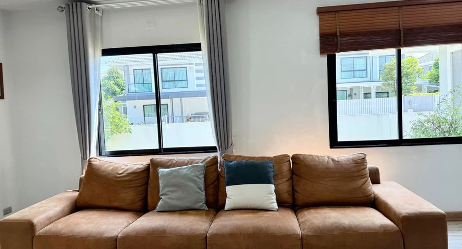 For rent 3 bedrooms house in Si Racha, Chonburi
