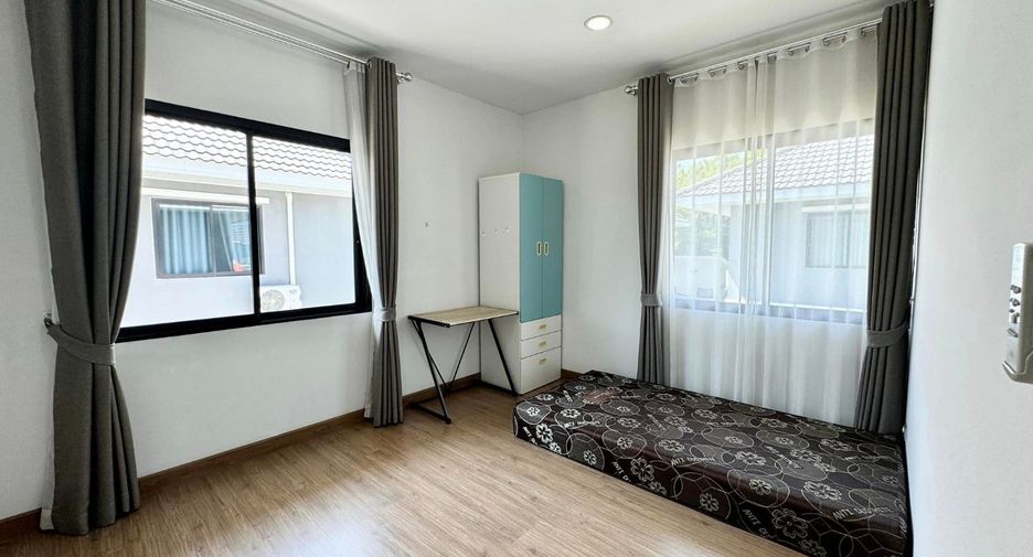 For rent 3 bedrooms house in Si Racha, Chonburi