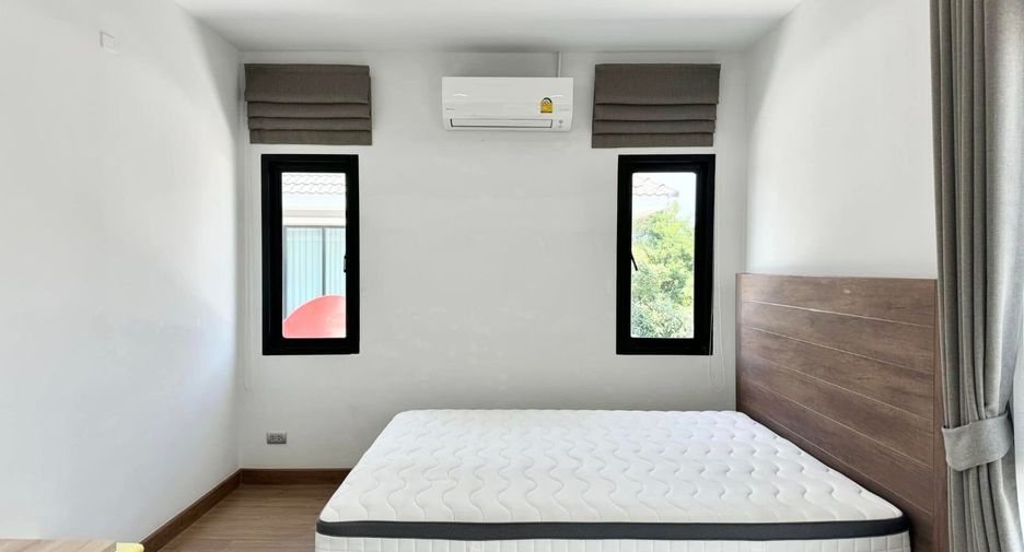 For rent 3 bedrooms house in Si Racha, Chonburi