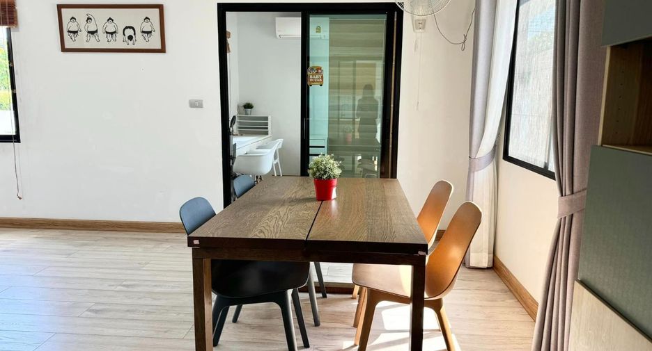 For rent 3 bedrooms house in Si Racha, Chonburi